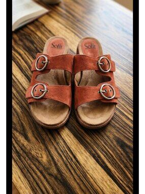 Söfft Upper Suede Brooklyn Two Strap Buckle Sandal Women Size 9M Comfy